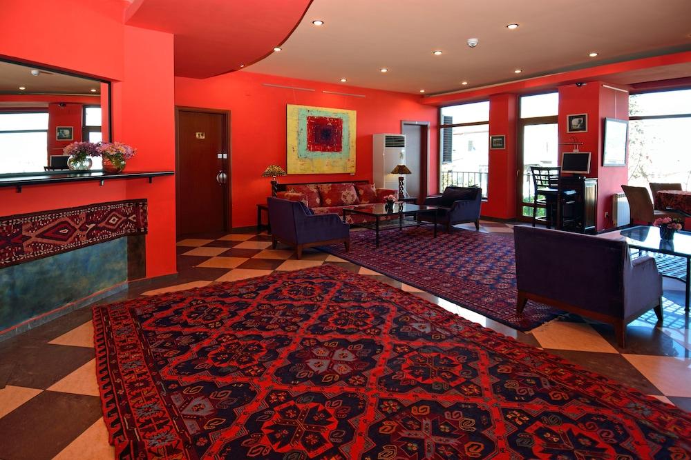 Urban Lodge Hotel Rooms And Suits 트빌리시 외부 사진