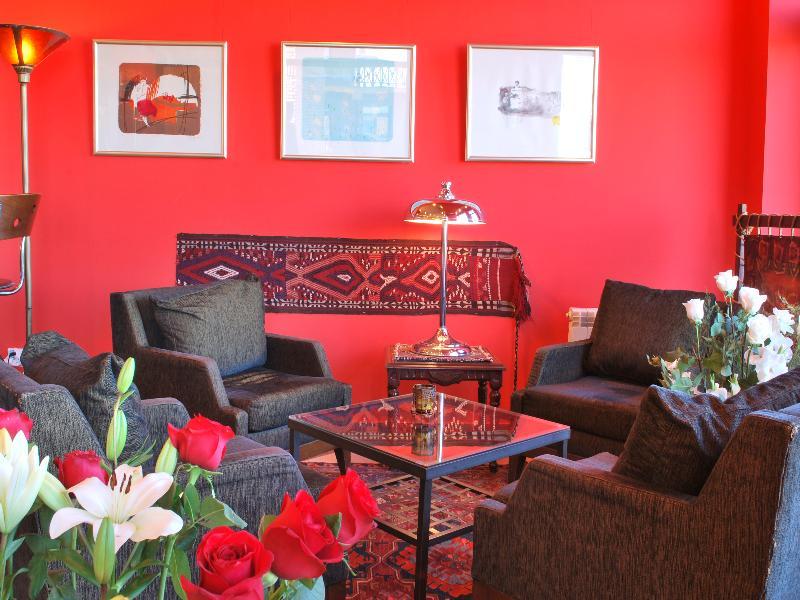 Urban Lodge Hotel Rooms And Suits 트빌리시 외부 사진
