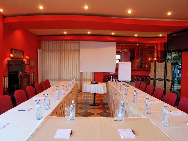 Urban Lodge Hotel Rooms And Suits 트빌리시 사업 사진