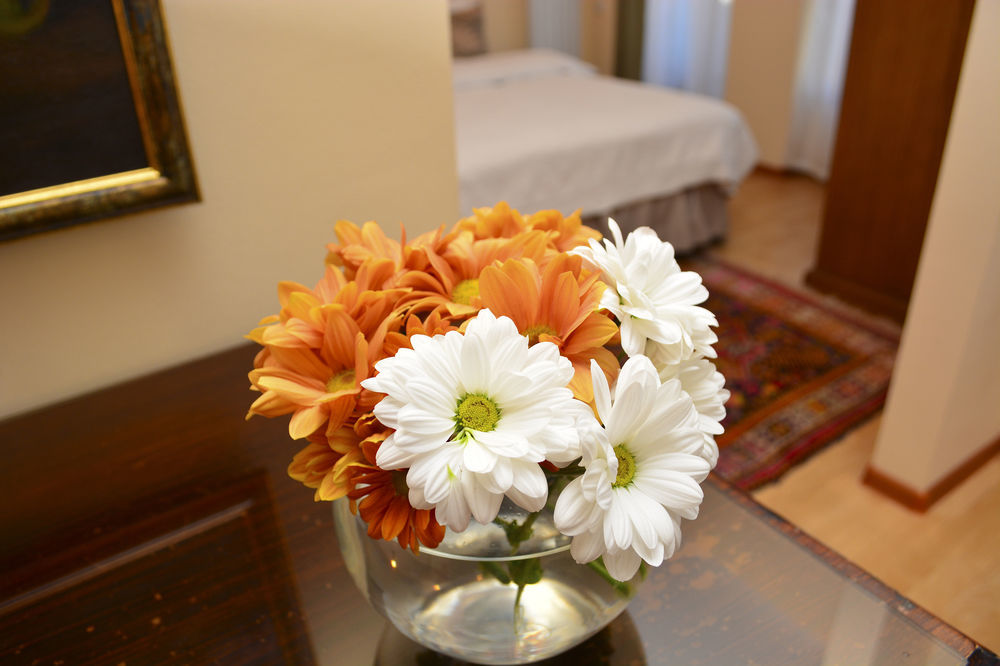Urban Lodge Hotel Rooms And Suits 트빌리시 외부 사진